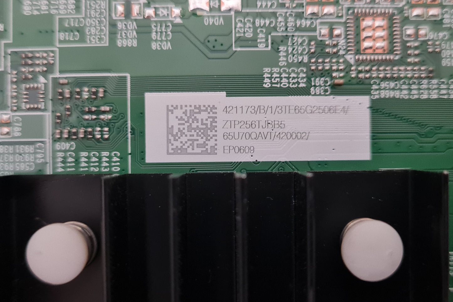 HISENSE 65U7QAU MAIN BOARD RSAG7.820.52999 421173 420002 65U70QAVT