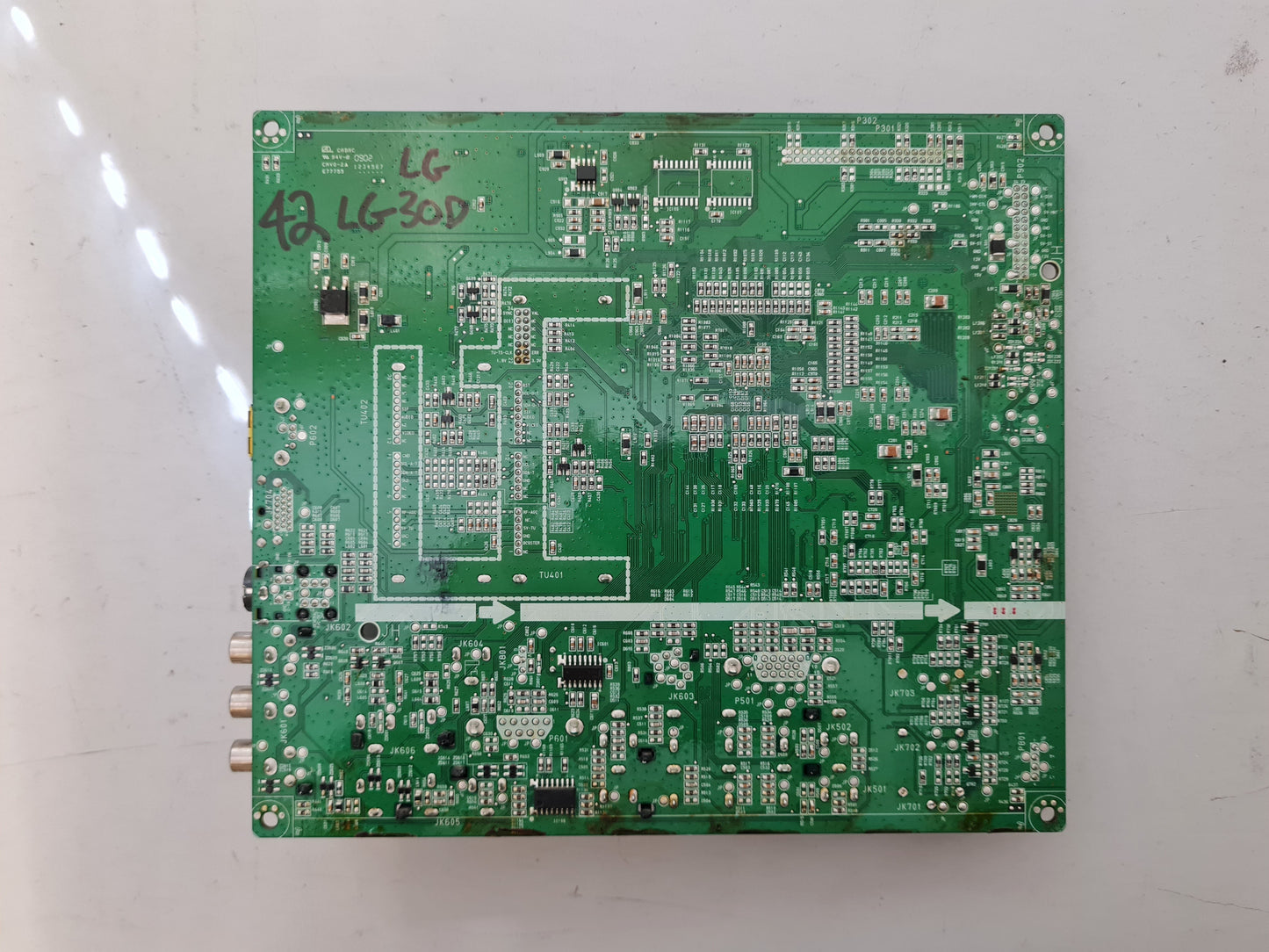 LG 42LG30D -AAAAUPLJD MAIN BOARD EAX41845402 (0)