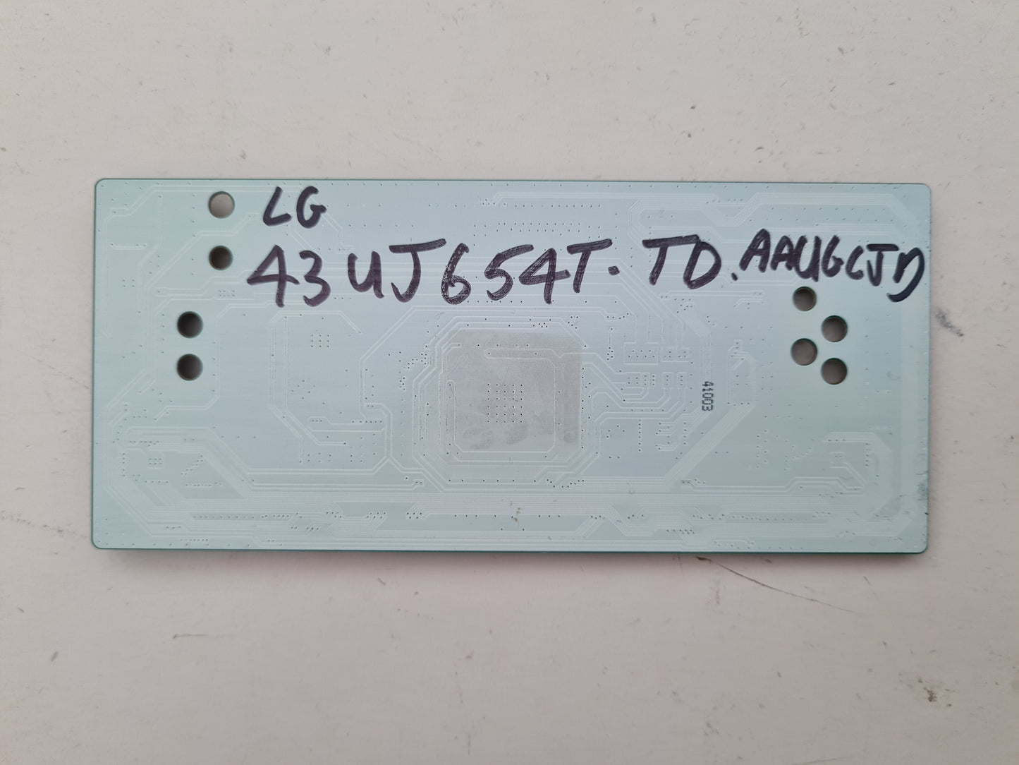LG 43UJ654T T-CON BOARD HU430/550QUB-N4D 47-6021117 HU430QUBN4D44