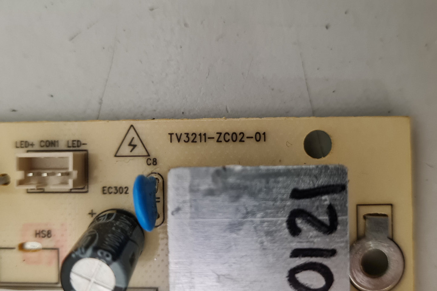 BAUHN ATV32HDG-0121 POWER SUPPLY BOARD TV3211-ZC02-01