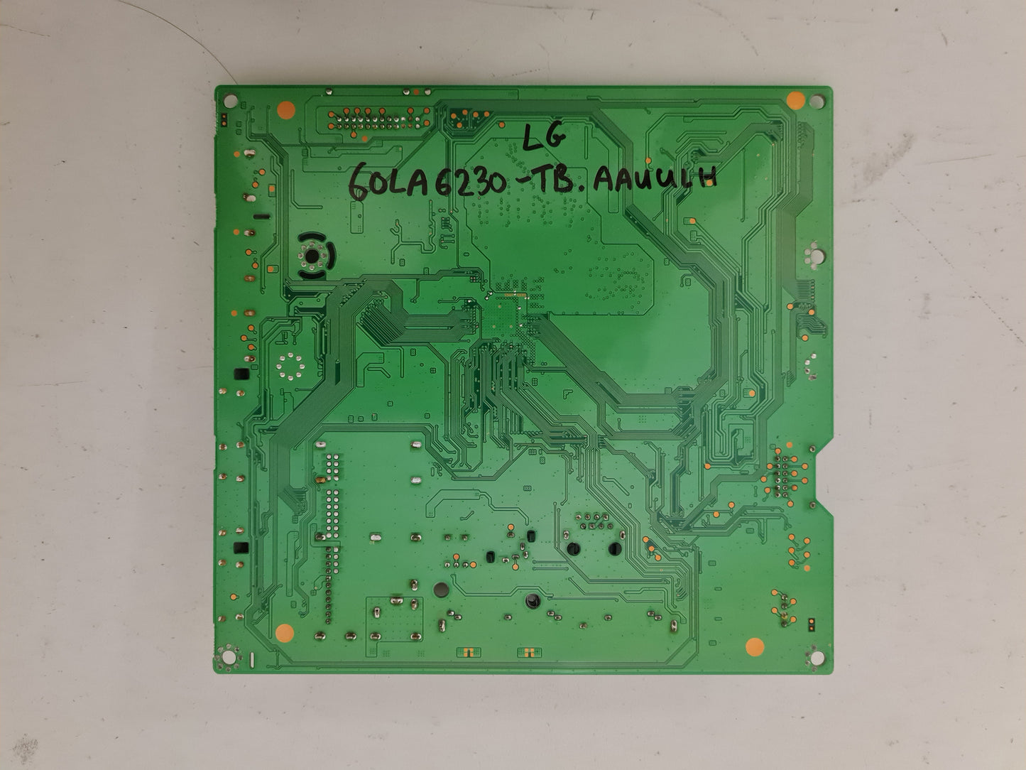 LG 60LA6230 -TB.AULH MAIN BOARD EBT62382520 62009001 EAX64872104 1.0