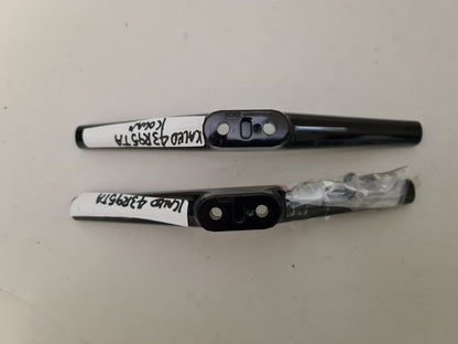 KOGAN KALED43R95TA L&R FEET & SCREWS