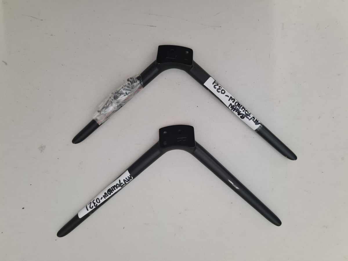 BAUHN ATV70UHDW-0321 L&R FEET & SCREWS