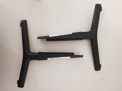 GENUINE SAMSUNG UA50AU8000 L&R FEET