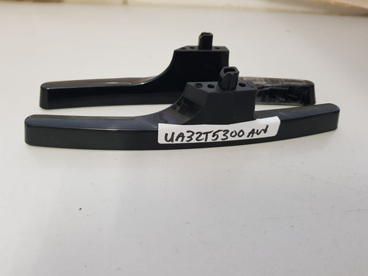 SAMSUNG UA32T5300 AW L&R FEET & SCREWS