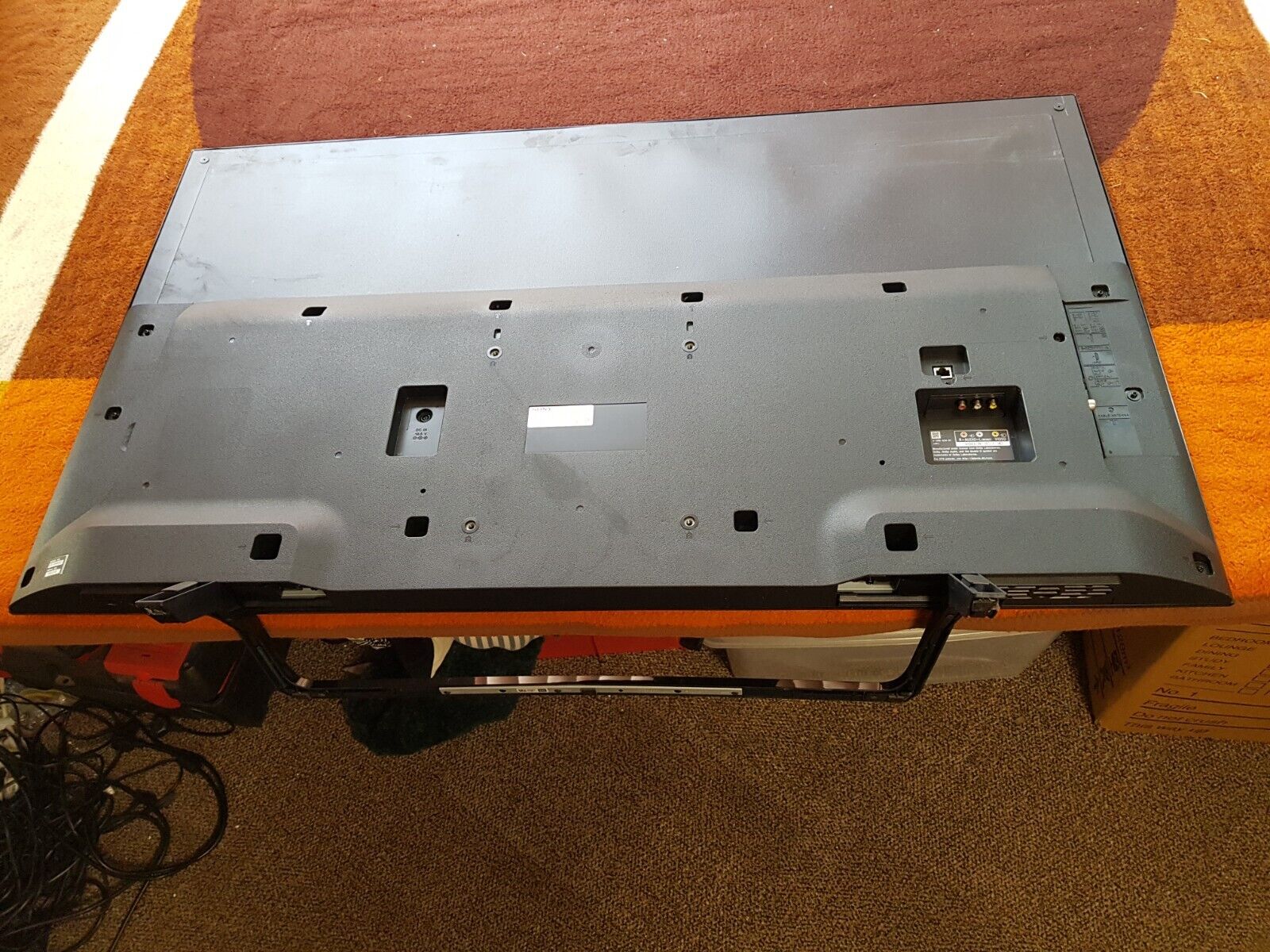 GENUINE SONY KDL-49W660E STAND & SCREWS