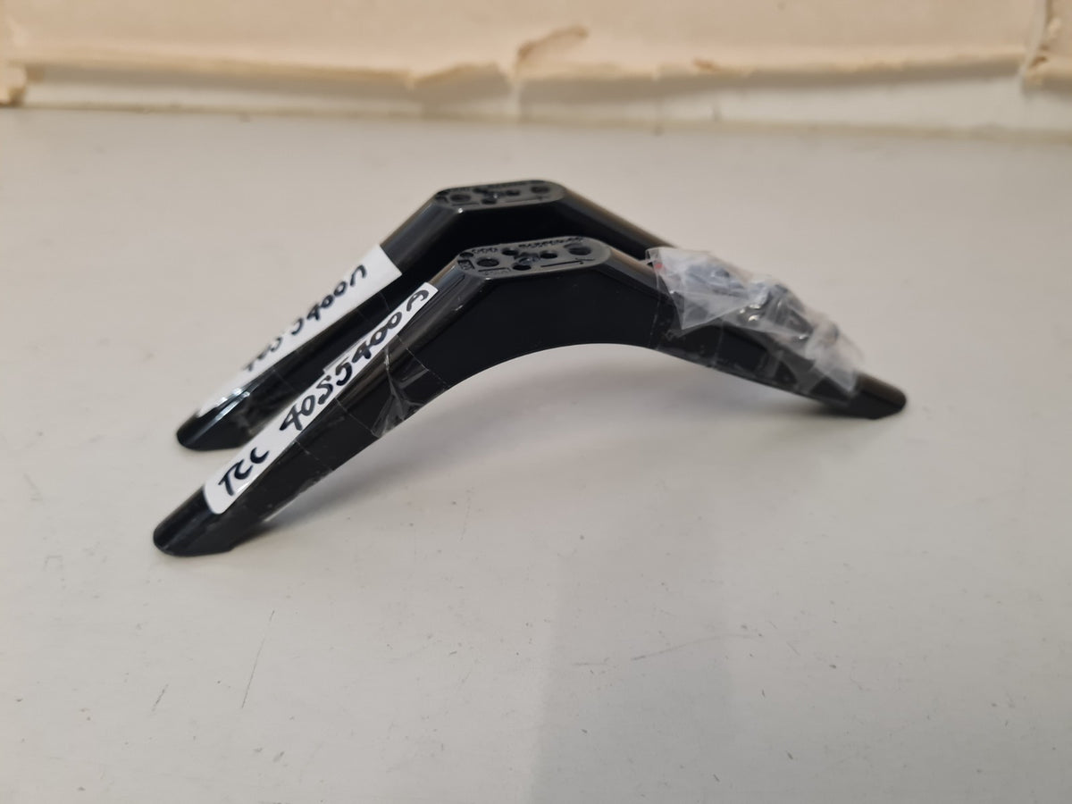 TCL 40S5400A L&R FEET & SCREWS