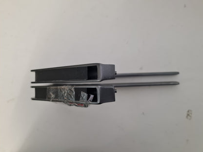HISENSE 65U80G L&R FEET & SCREWS
