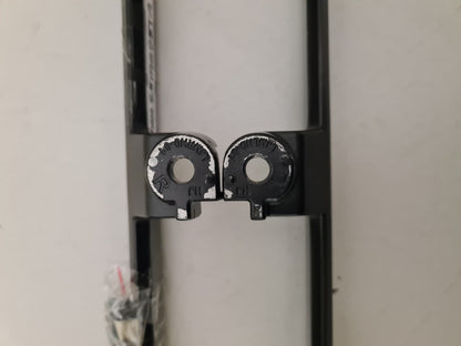 KOGAN KAQL65MQ8ZTA L&R FEET & SCREWS