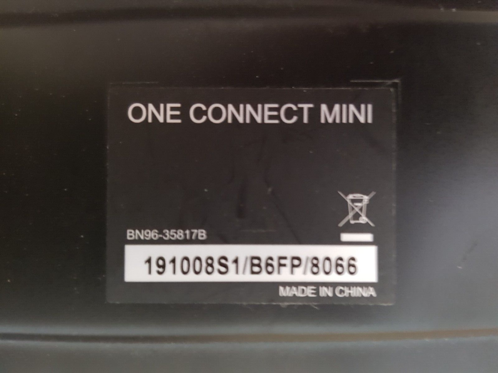 GENUINE SAMSUNG ONE CONNECT MINI BOX & CABLE BN96-35817B