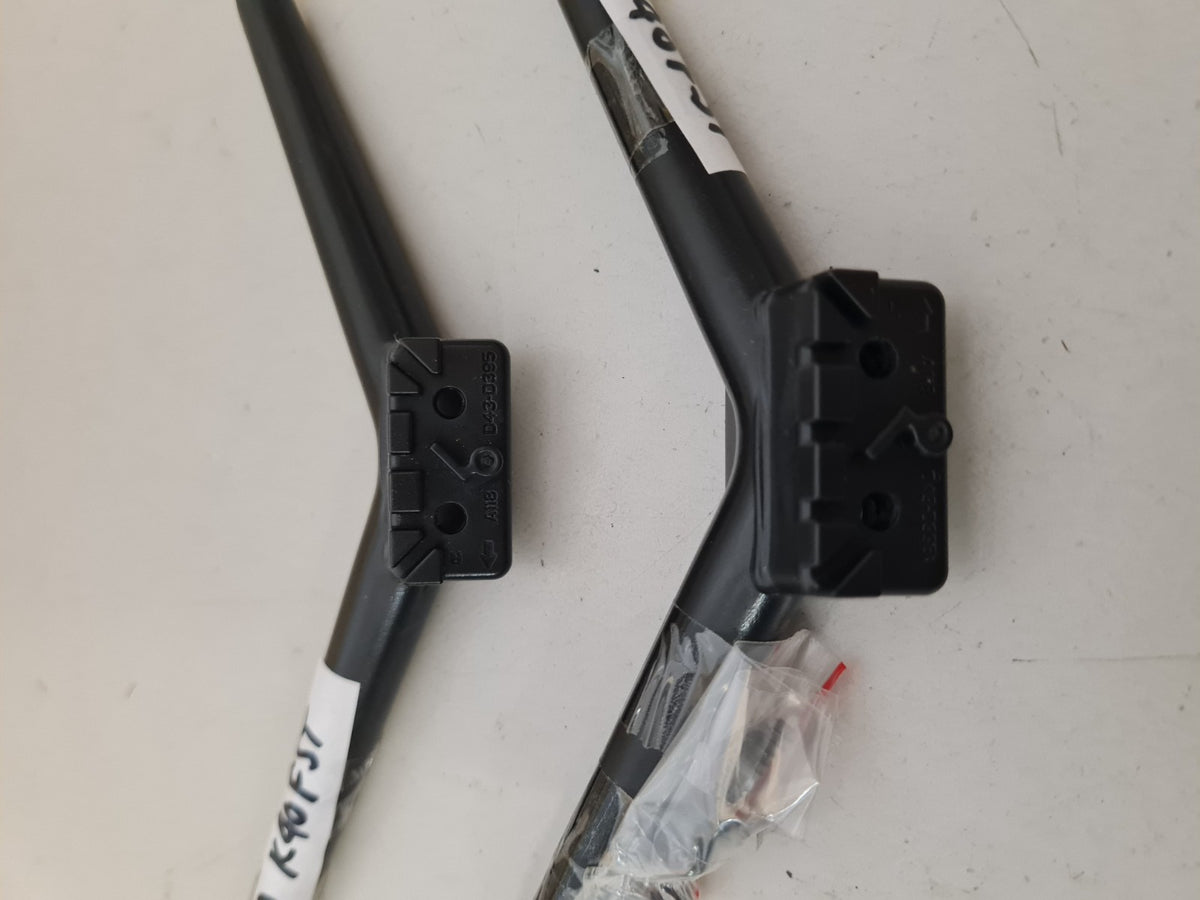 EKO K40FST L&R FEET & SCREWS