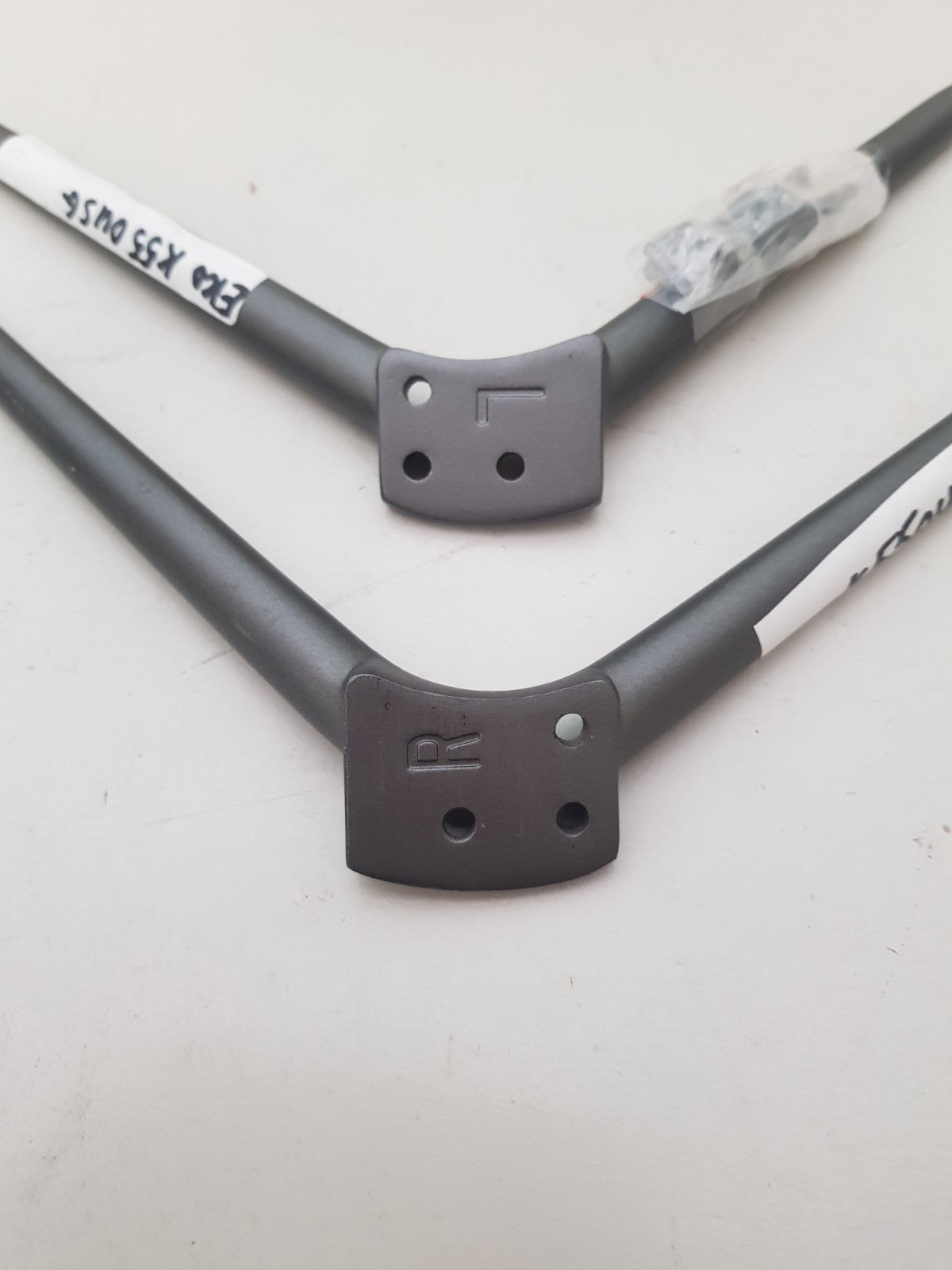 EKO K550USG L&R FEET & SCREWS