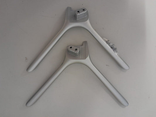 GENUINE HISENSE 65R6 L&R FEET & SCREWS