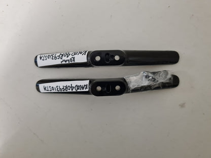 KOGAN KALED40RF9310STA L&R FEET & SCREWS
