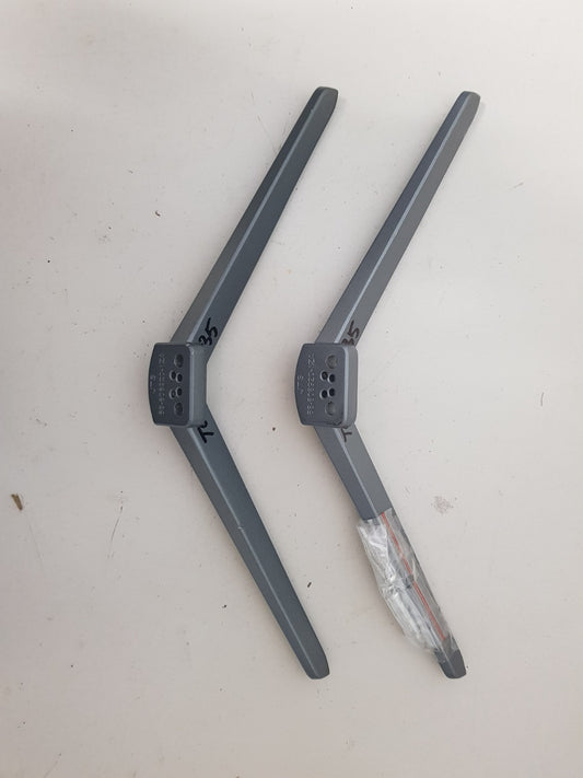TCL 65P735 L&R FEET & SCREWS
