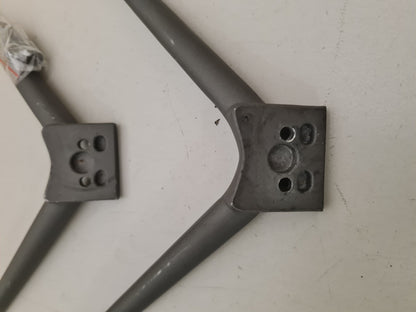 EKO K750UGT2 L&R FEET & SCREWS