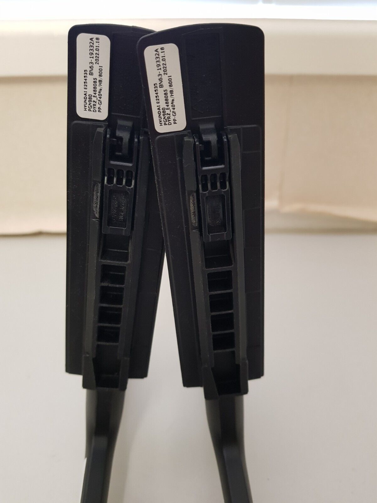 GENUINE SAMSUNG 43Q60A L&R FEET BN63-19332A