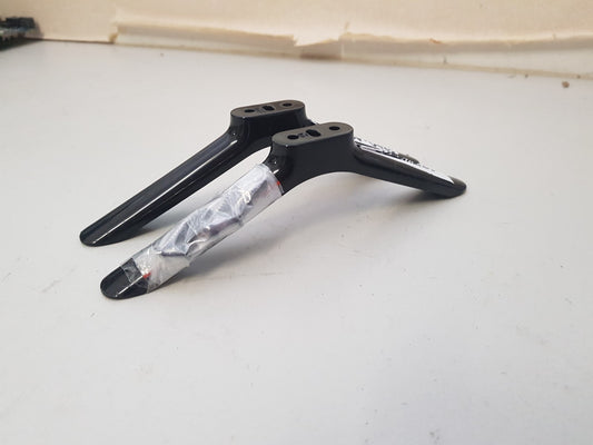 BAUHN ATV32HDG-0423 L&R FEET & SCREWS