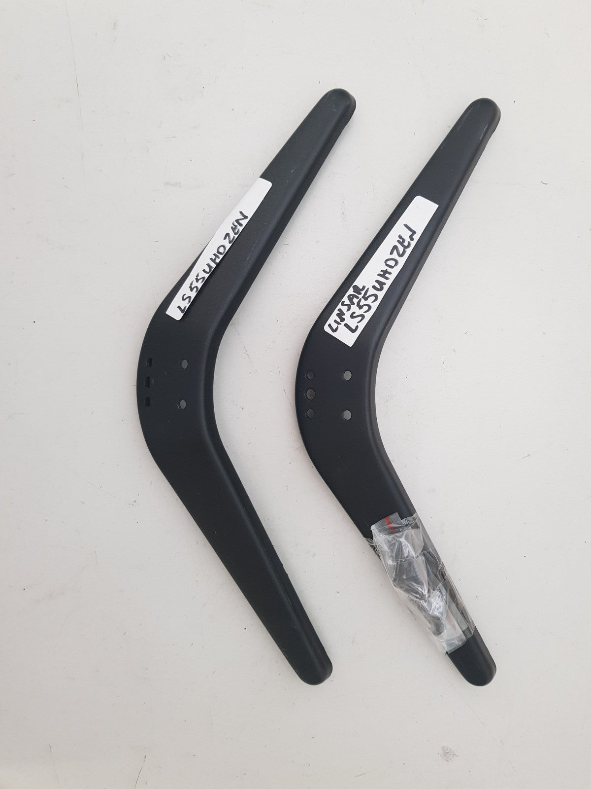 LINSAR LS55UHDZEN L&R FEET & SCREWS