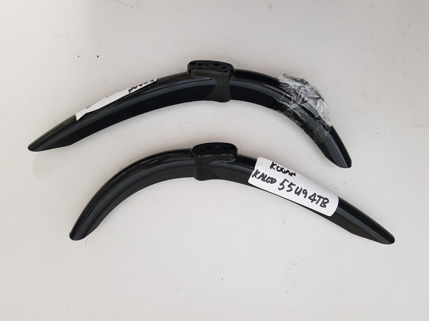 KOGAN KALED55U94TB L&R FEET & SCREWS