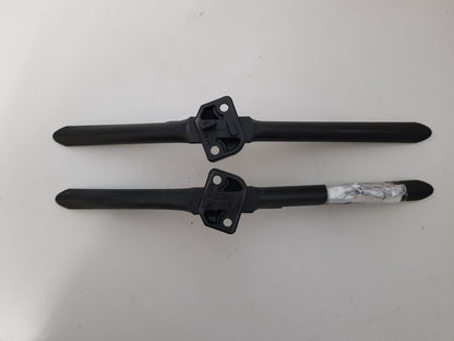GENUINE HISENSE 58A6HAU L&R FEET & SCREWS