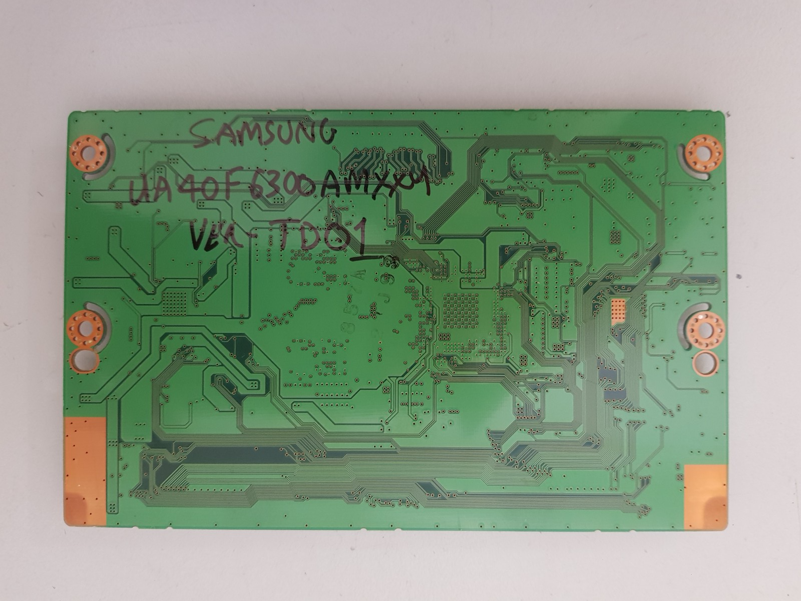 GENUINE SAMSUNG UA40F6300AMXXY (VER TD01) T-CON BOARD BN95-00857A