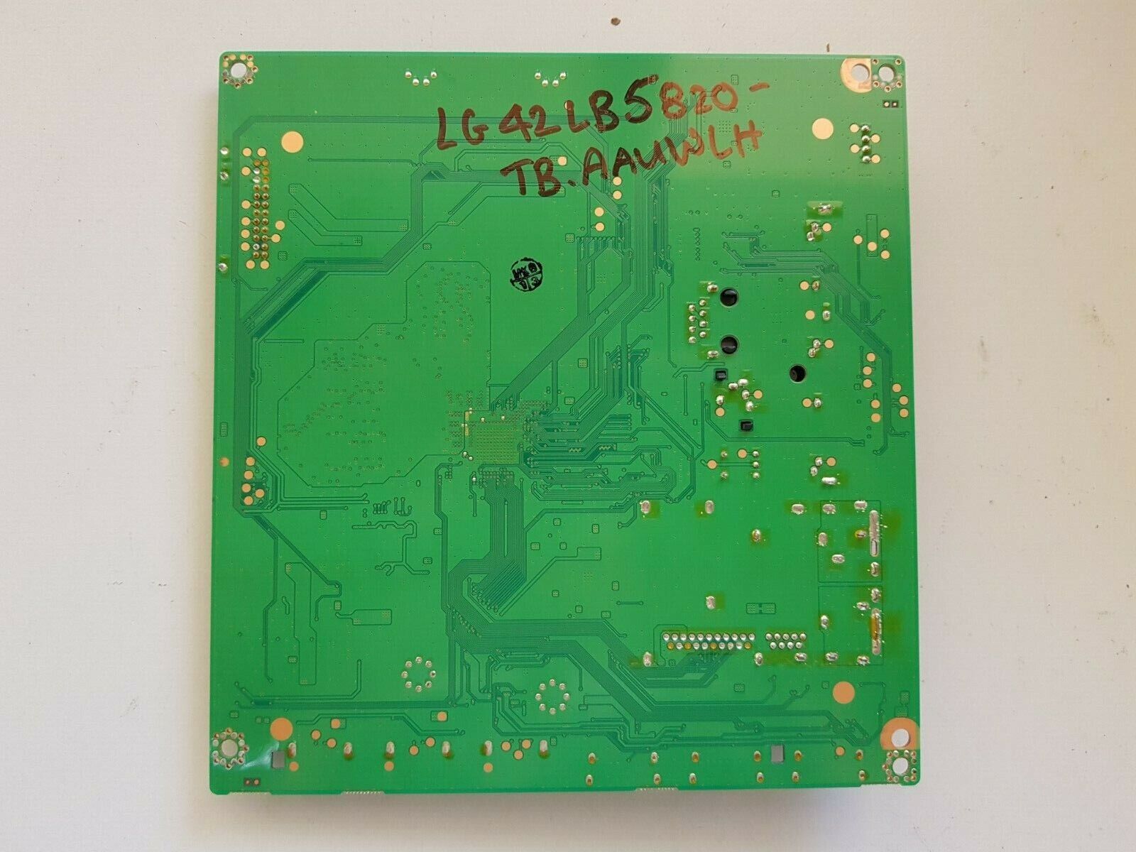 GENUINE LG 42LB5820 MAIN BOARD EBT62981001 EBU62448901 EAX65610206
