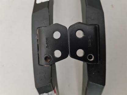 HISENSE 50S5 L&R FEET & SCREWS
