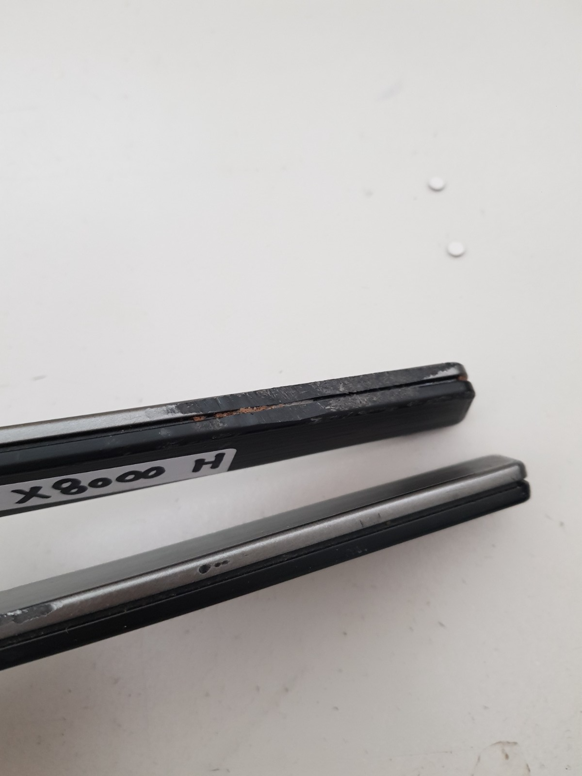 SONY 43X8000H L&R FEET & SCREWS