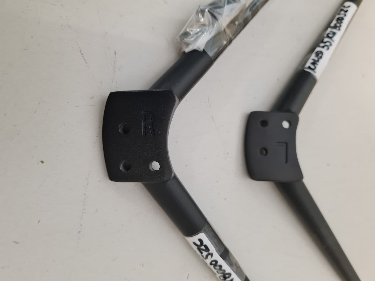 KOGAN KALED55KU8000SZC L&R FEET & SCREWS