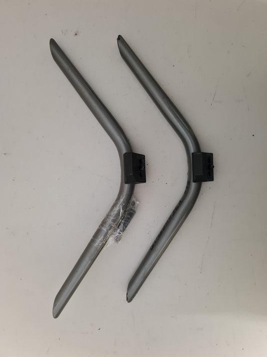 EKO K750UGTWQ L&R FEET & SCREWS