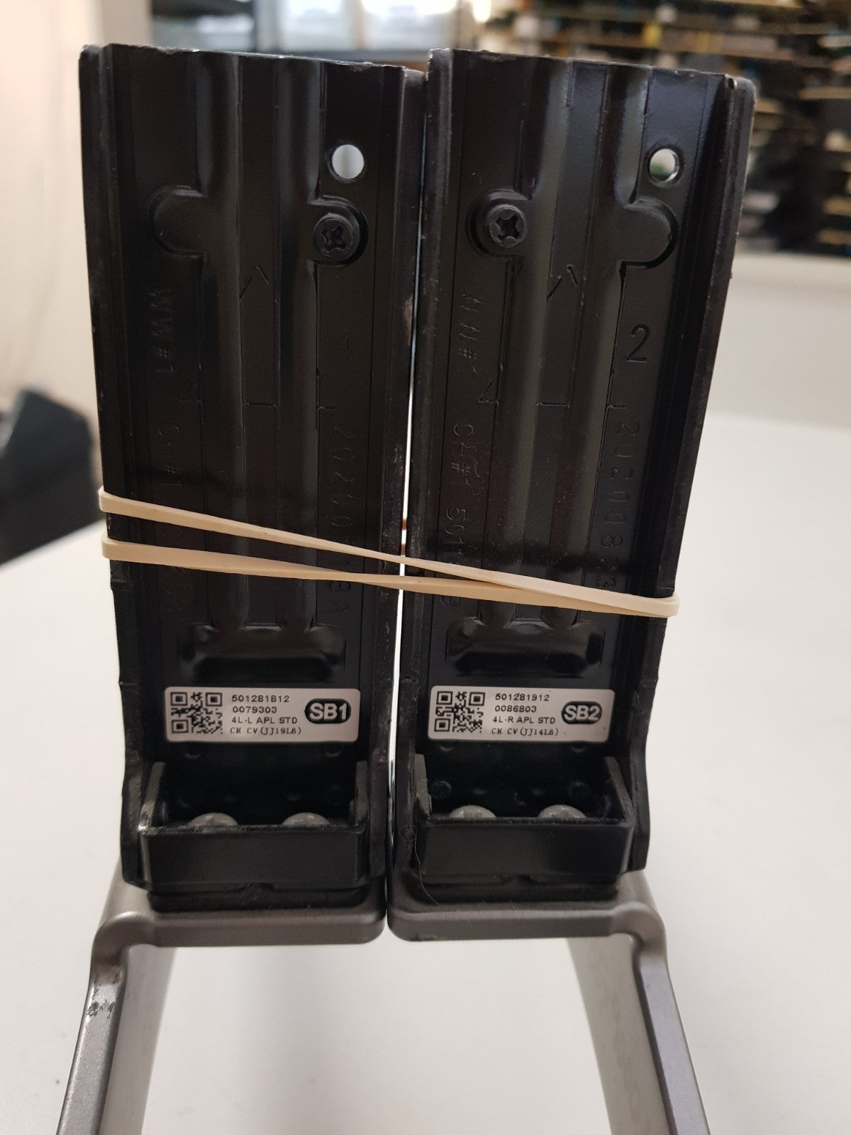 SONY 85X9000H L&R FEET