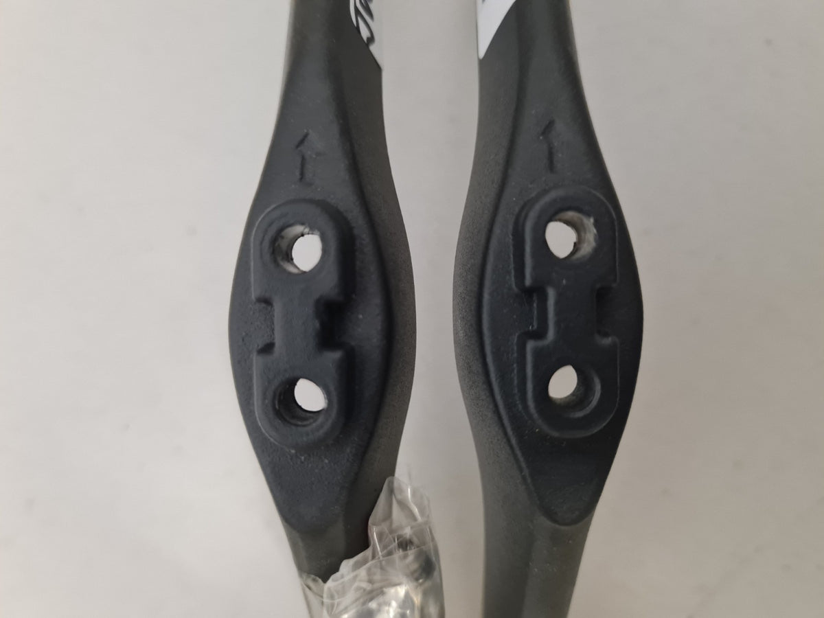 JVC LT-50N590A L&R FEET & SCREWS