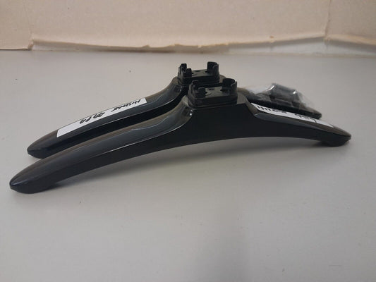 GENUINE HISENSE 49P4 L&R FEET & SCREWS