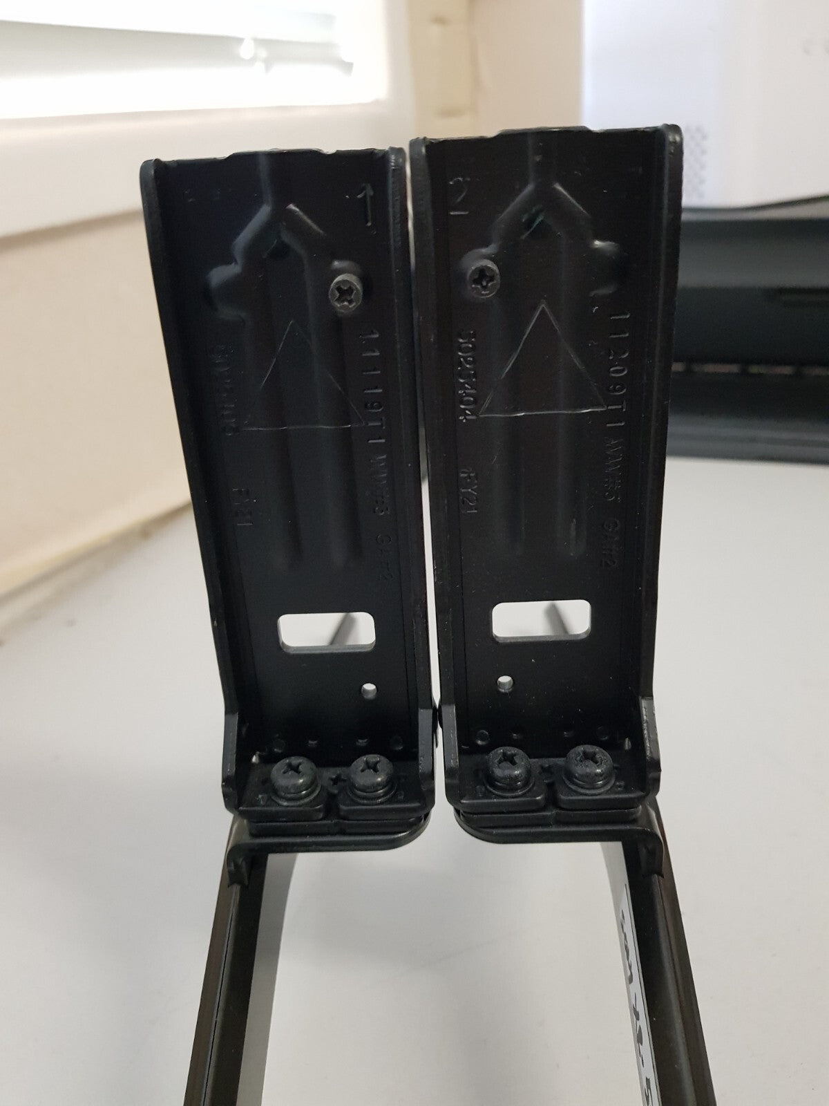 GENUINE SONY XR- 55X90J L&R FEET