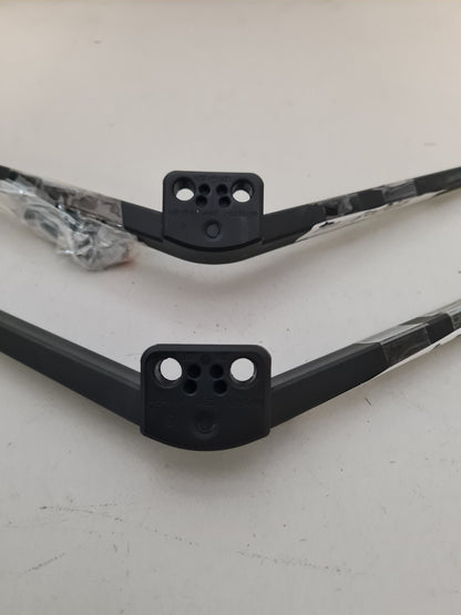 TCL 50P615 L&R FEET & SCREWS
