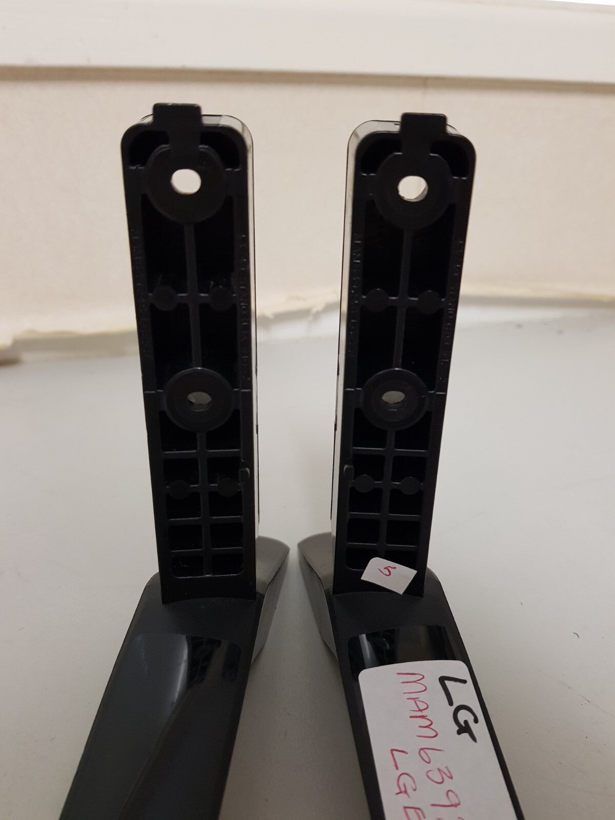 GENUINE LG 49LJ5100 L&R FEET