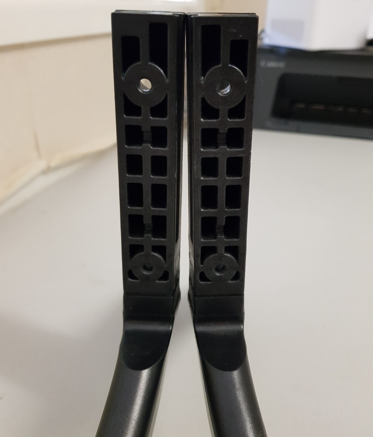 GENUINE SAMSUNG UA65NU7100 L&R FEET