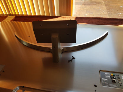 GENUINE LG 75SK8000PTA STAND & SCREWS