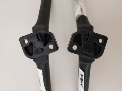 HISENSE 58A6G L&R FEET & SCREWS