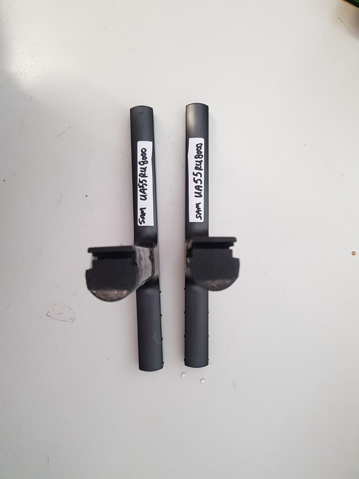 SAMSUNG UA55RU8000 L&R FEET & SCREWS