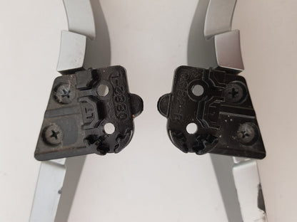 HISENSE 50N6 L&R FEET & SCREWS