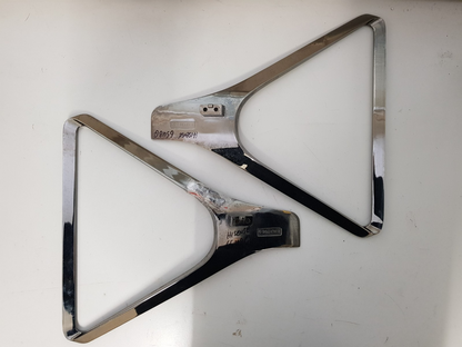 GENUINE HISENSE 65U8G L&R FEET & SCREWS