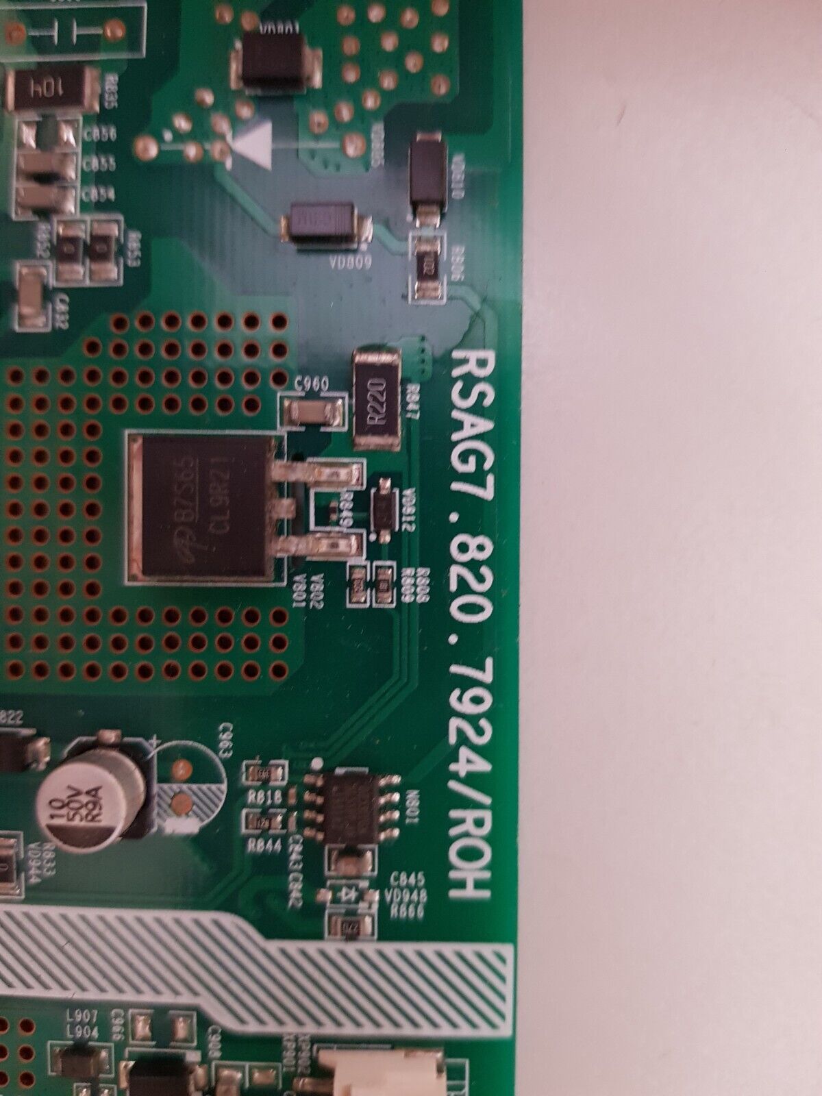 GENUINE HISENSE 32P4 MAIN BOARD RSAG7.820.7924 DZ/HA32A5601WT 10831