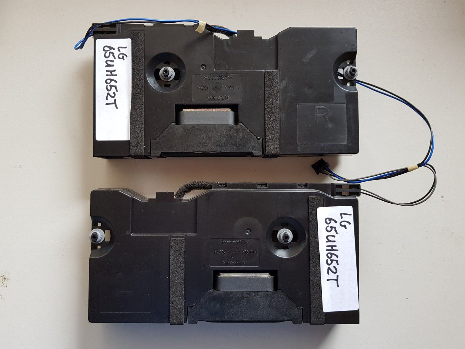 GENUINE LG 65UH652T L&R SPEAKERS