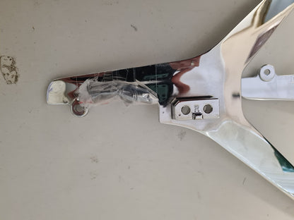 HISENSE 65P7 L&R FEET & SCREWS
