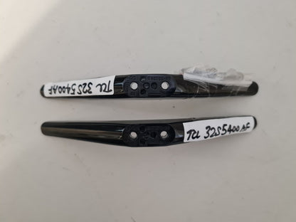TCL 32S5400AF L&R FEET & SCREWS