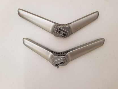 HISENSE 40K3300UW L&R FEET