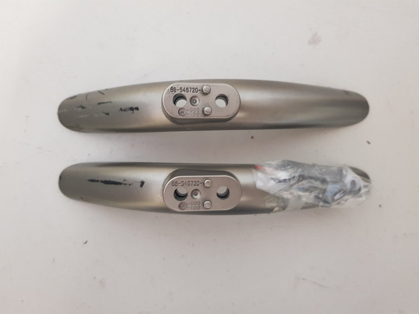 TCL 43P1FS L&R FEET & SCREWS