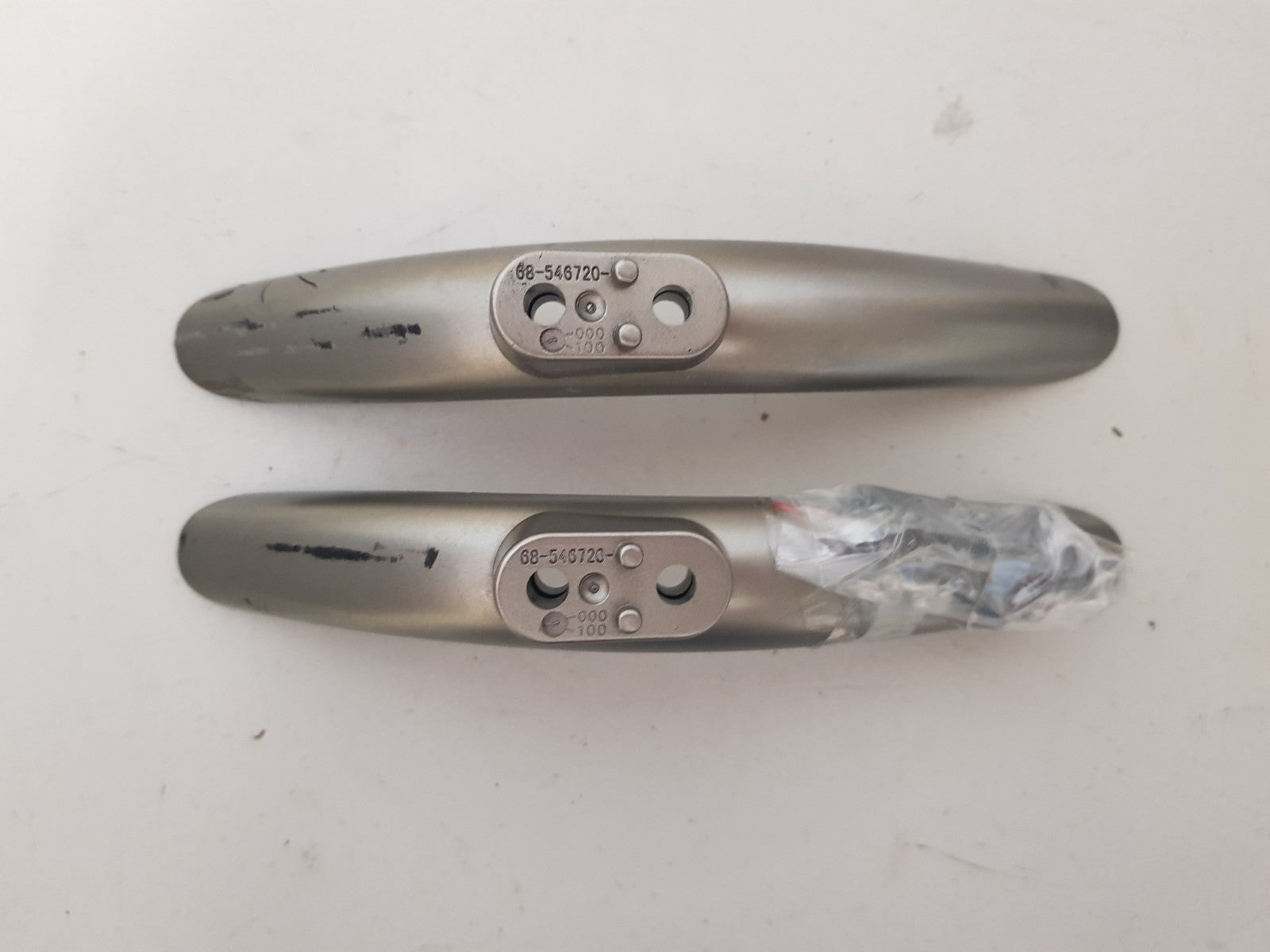 TCL 43P1FS L&R FEET & SCREWS